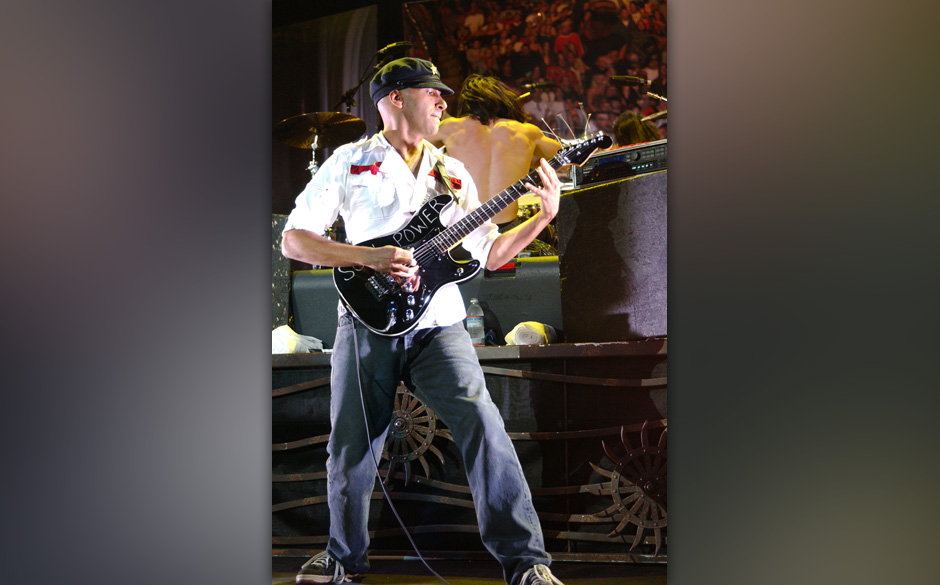 Der Song machte die Welt mit Morellos ungeheuer wuchtigem Spiel bekannt.