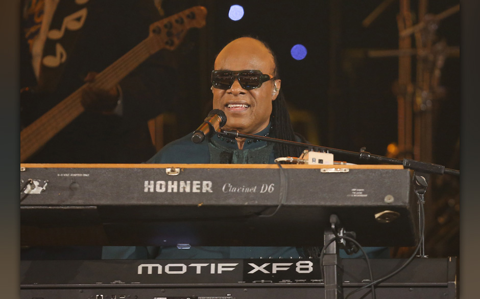 Aber er freut sich darüber, auserwählt zu sein, und das macht ihn zu dem, was er ist. Fast so etwas wie ein Wunder.
Gebu...