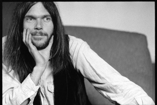 13. Neil Young: Setzte den Interviewer während des Gesprächs auf die schwarze Liste