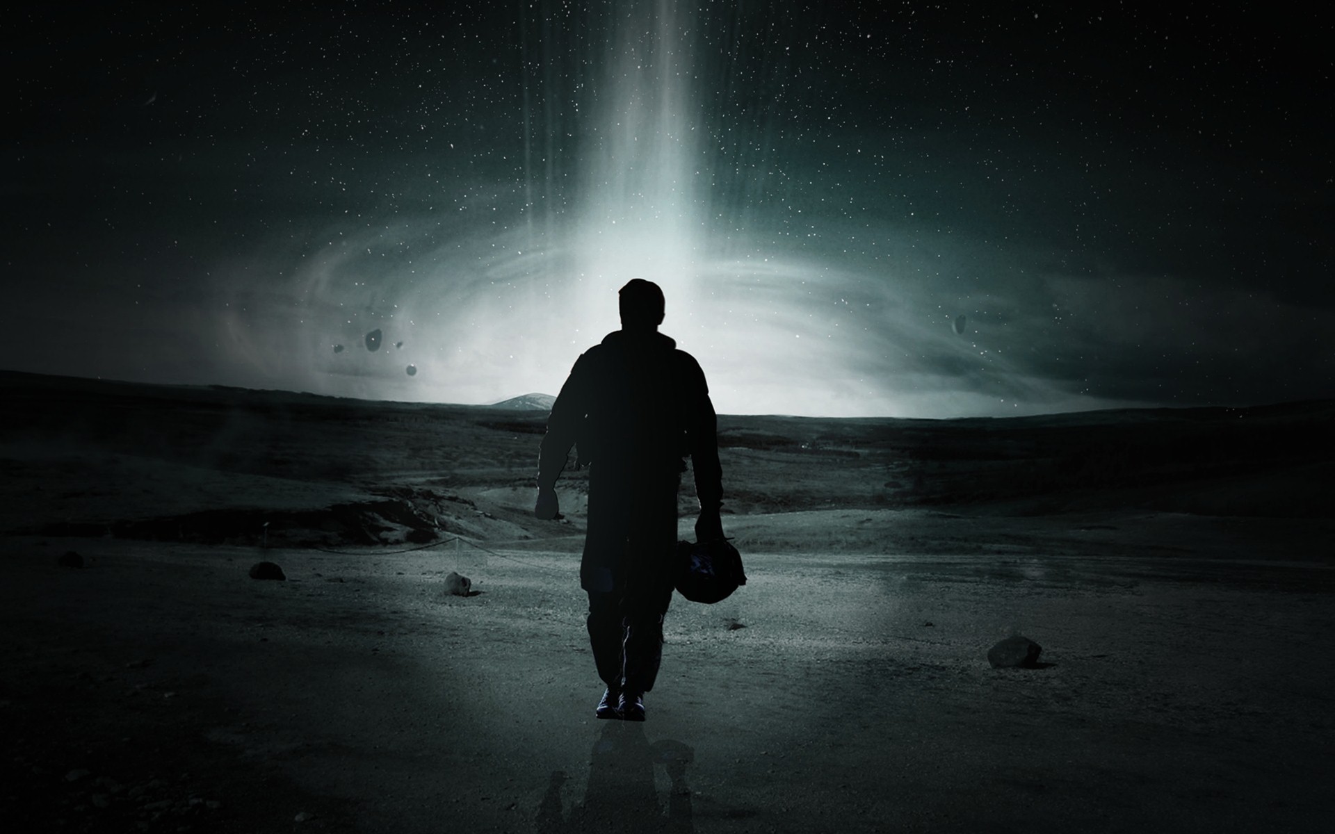 5. Interstellar (2014).
Die meisten Kritiker beschäftigten sich hier eher mit plotholes statt wormholes, doch jenseits al...