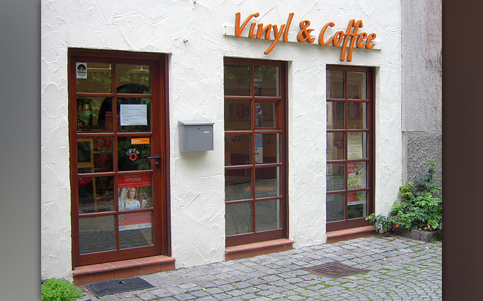 Plattenladen der Woche: Vinyl & Coffee in Esslingen
Im Heppächer 24,
73728 Esslingen am Neckar