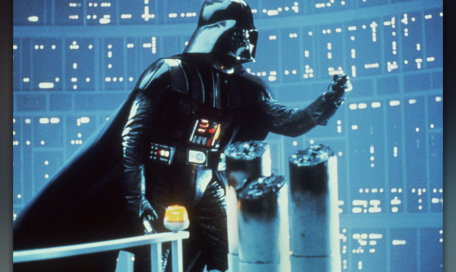 David Prowse als Darth Vader, die Inkarnation des Bˆsen, in einer Szene des Science Fiction-Films  'Star Wars - Die R¸ckkeh