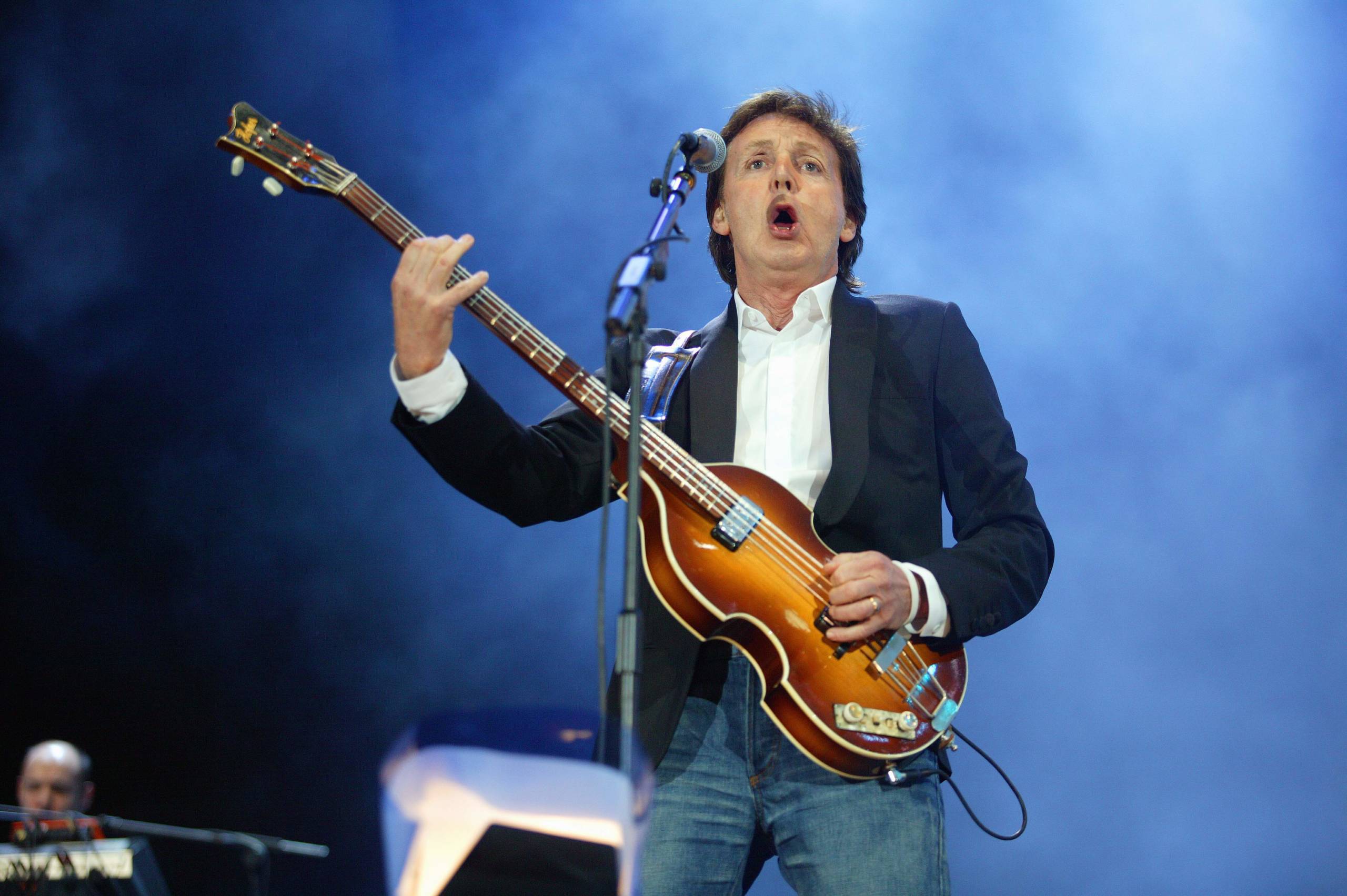 UNITED KINGDOM - JULY 02:  HYDE PARK  Photo of LIVE 8 and Paul McCARTNEY, performing live onstage at Live 8, playing Hofne...