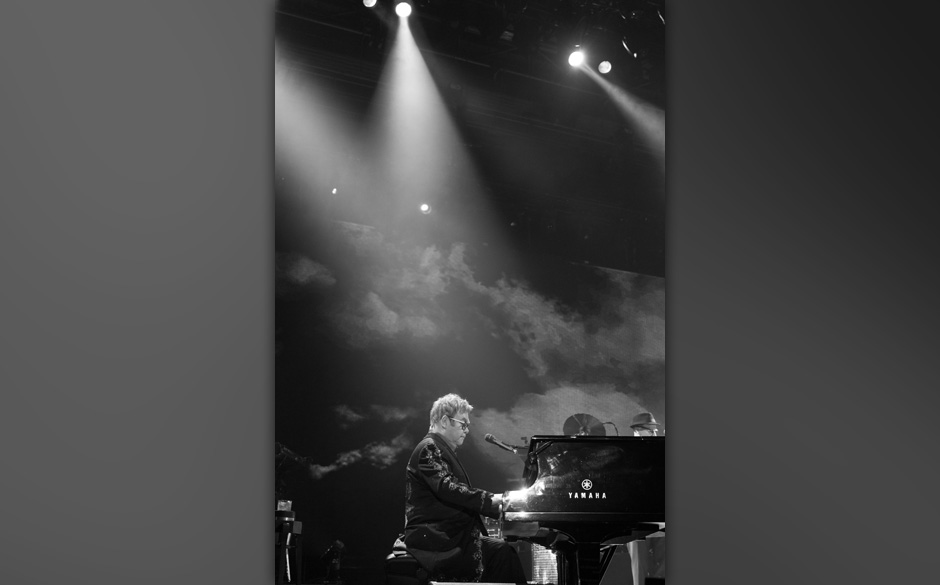 Elton John live in Stuttgart