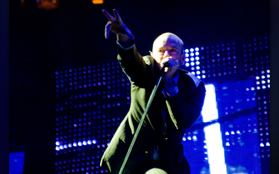R.E.M  performing live at Lancashire Cricket Ground on 24th August 2008.  Non-exclusive World Rights Apply **Unbylined usa...