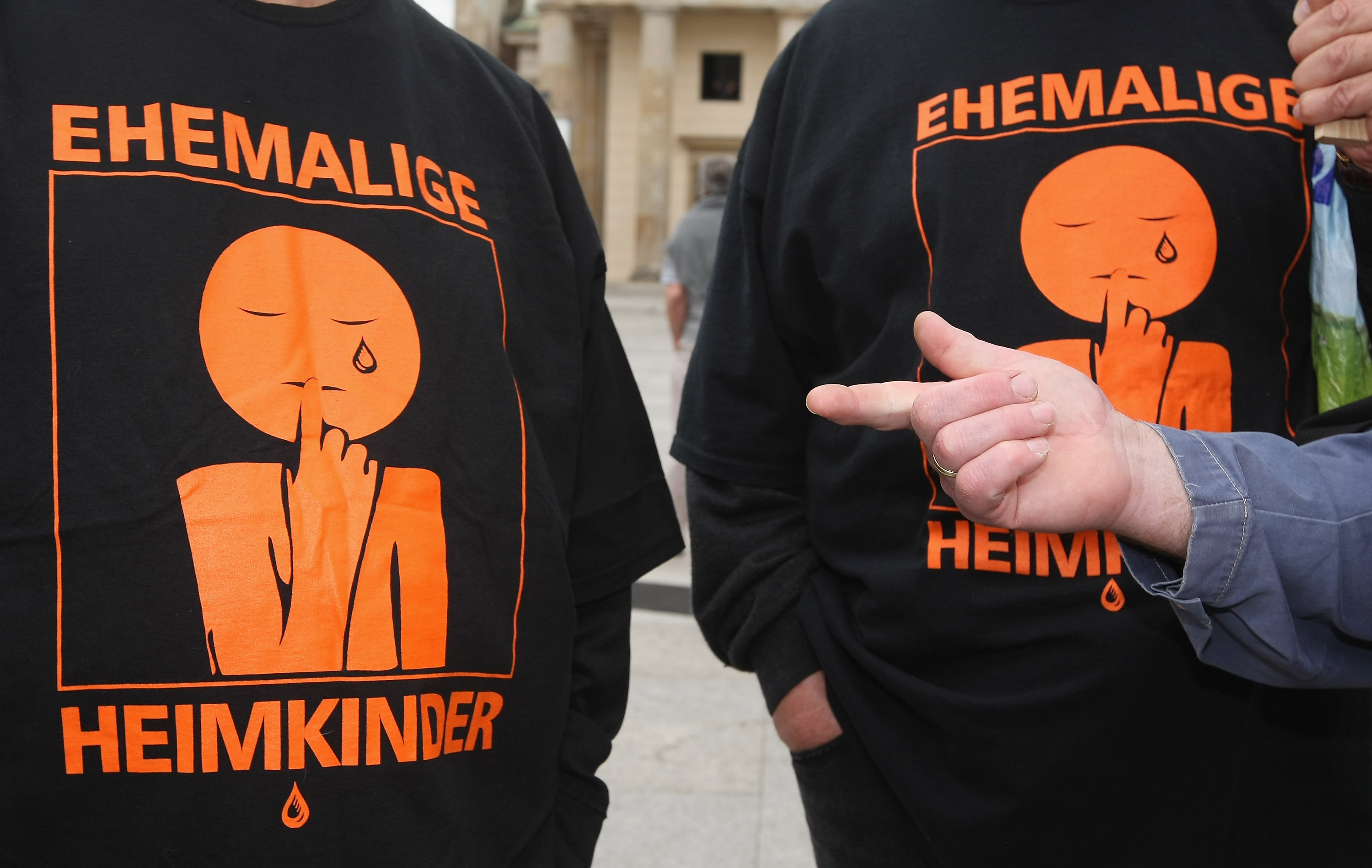 9. Der Katholizismus.
Ein Palaver-Konvent der Kardinäle, angeblich im Zeichen von Rationalität und Liberalismus, brachte...