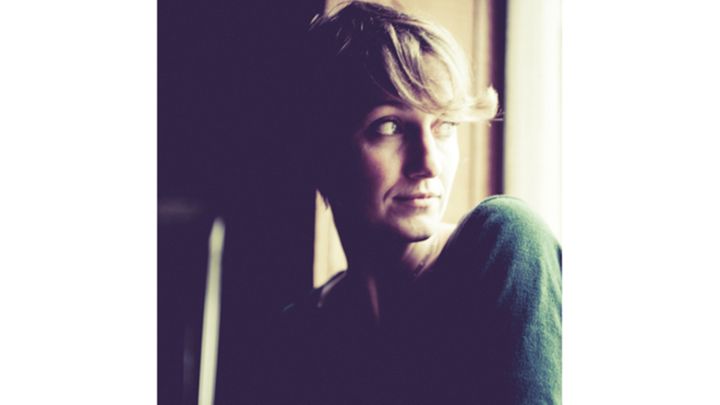 Joan Shelley - "Electric Ursa"
Ein Sänger aus Kentucky mit einem Sandy-Denny-Timbre und der Klarkeit eines Miles Davis Ho...