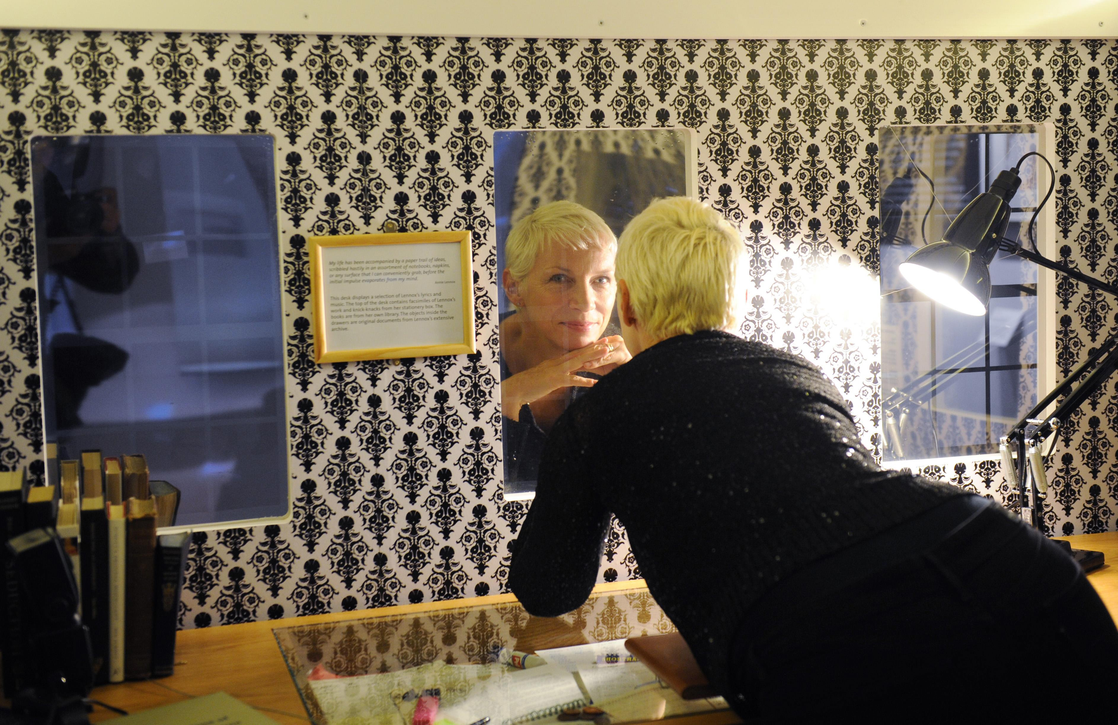 "The House of Annie Lennox", eine Ausstellung des Schaffens der Sängerin in London.