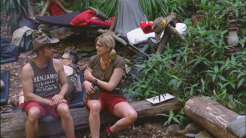 Dschungelcamp Tag 2 SPERRFRIST 17.01.2015, 23.59 Uhr!!!