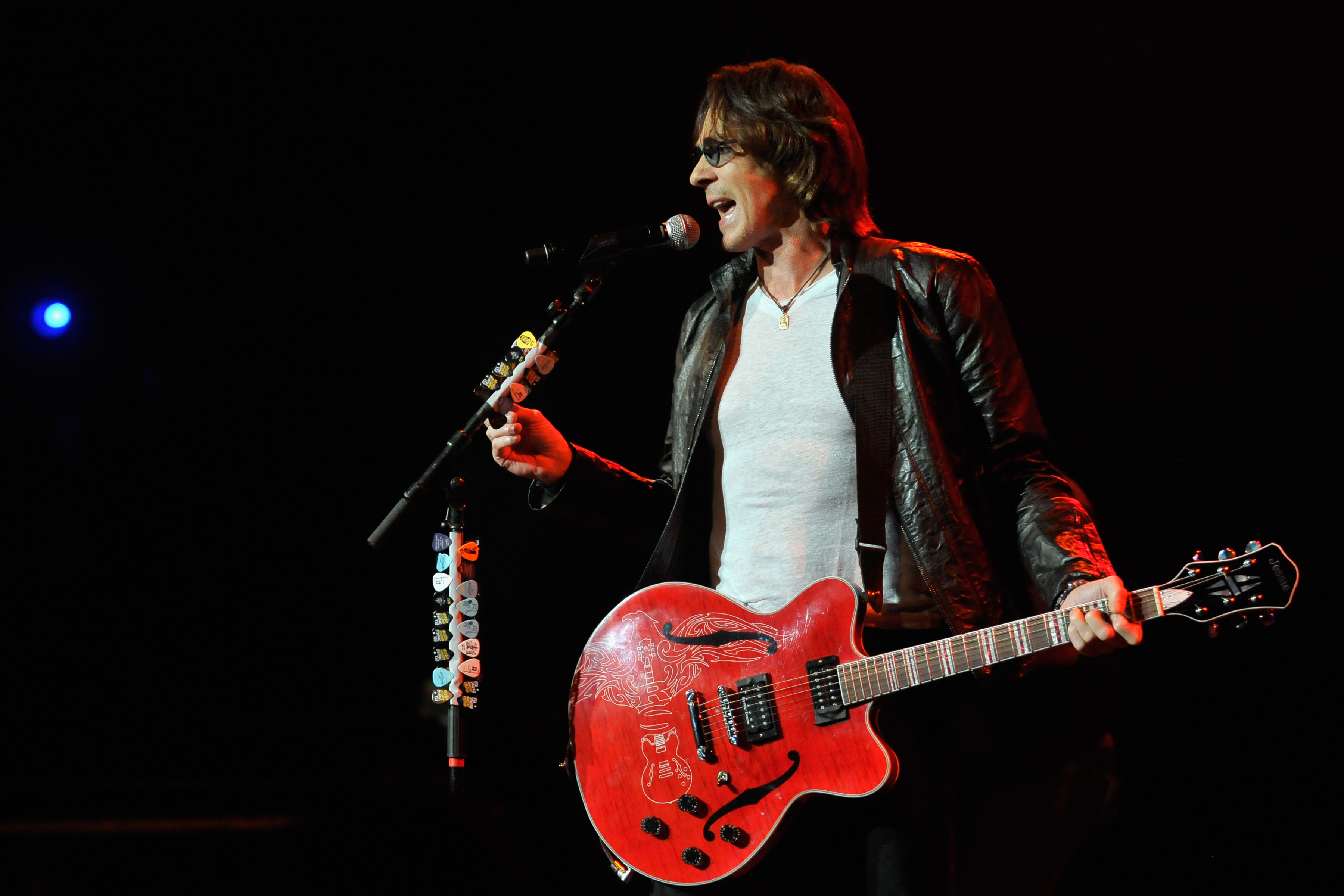 LOUISVILLE, KY - JULY 13:  Rick Springfield performs at The Louisville Palace on July 13, 2014 in Louisville, Kentucky.  (...