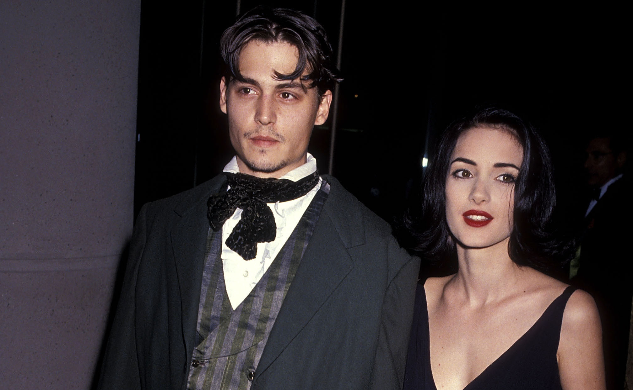 Eine Tätowierung mit dem Schriftzug "Winona forever" ließ Johnny Depp nach der Trennung in "Wino forever" kürzen.