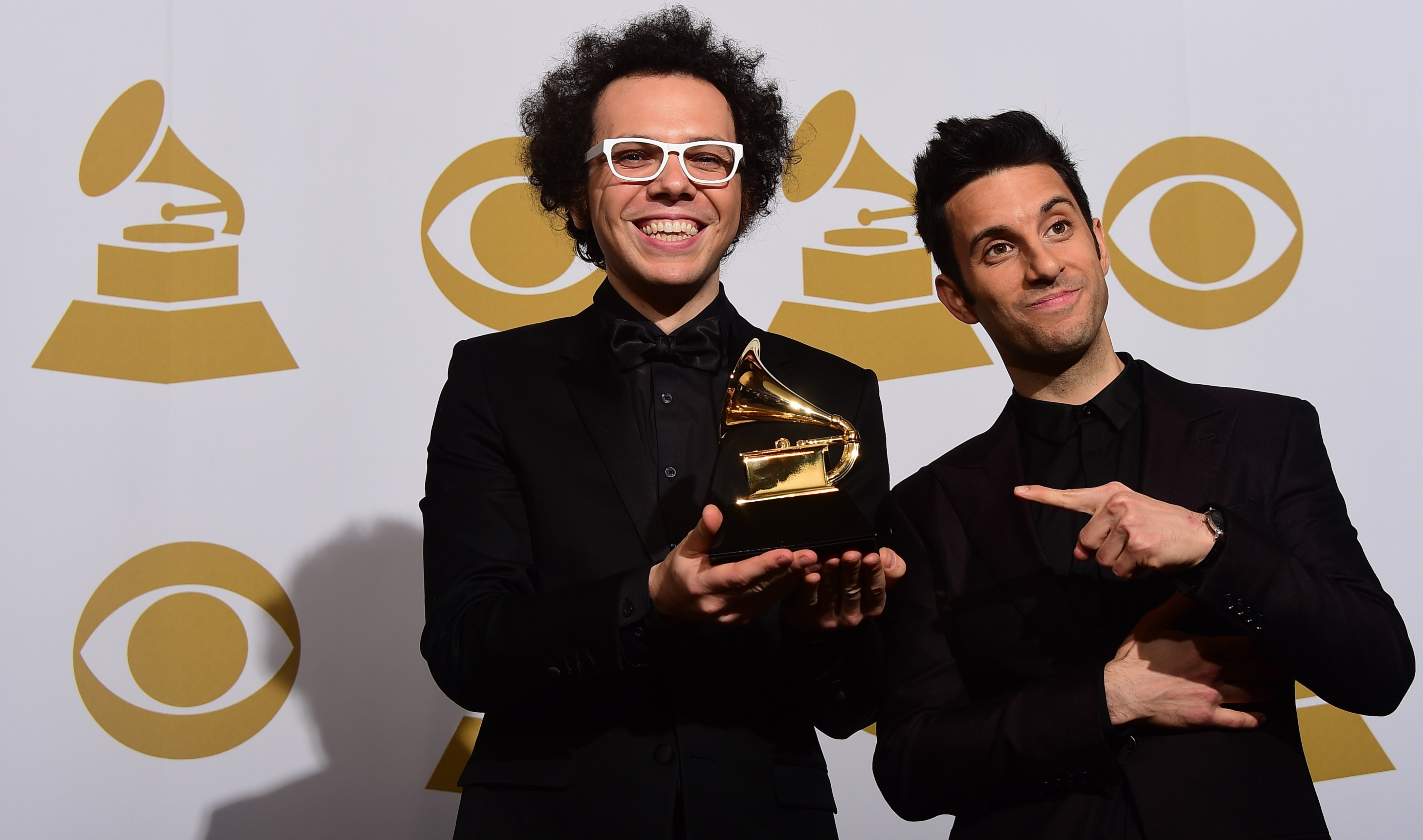 Für "Say Something" featuring Christina Aguilera setzte sich das Pop-Duo A Great Big World in der Kategorie Best Pop Duo/...