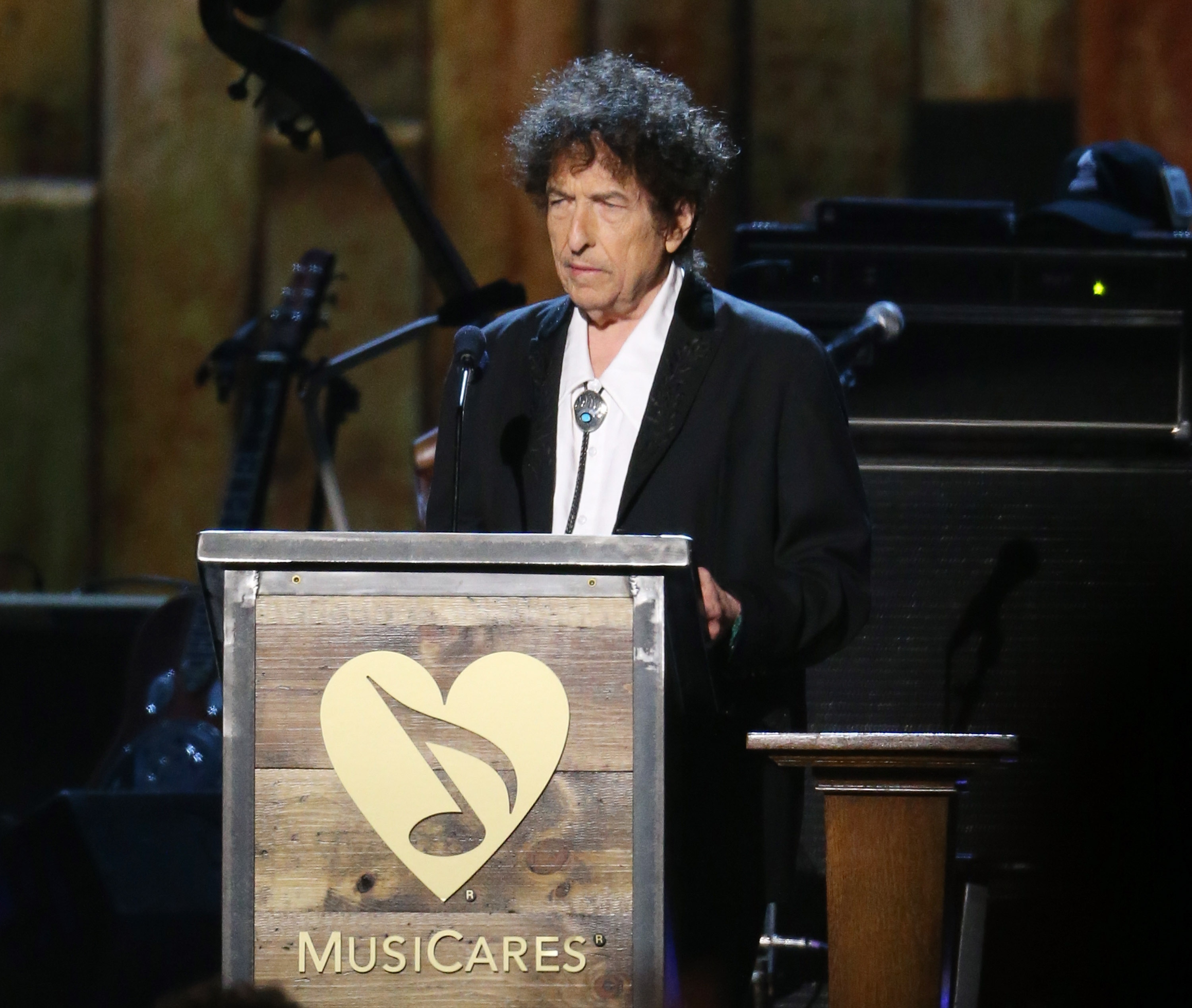 ...der legendäre Songwriter hielt eine 40-minütige Rede. Seit Jahren hat sich Dylan nicht mehr derart ausführlich über...