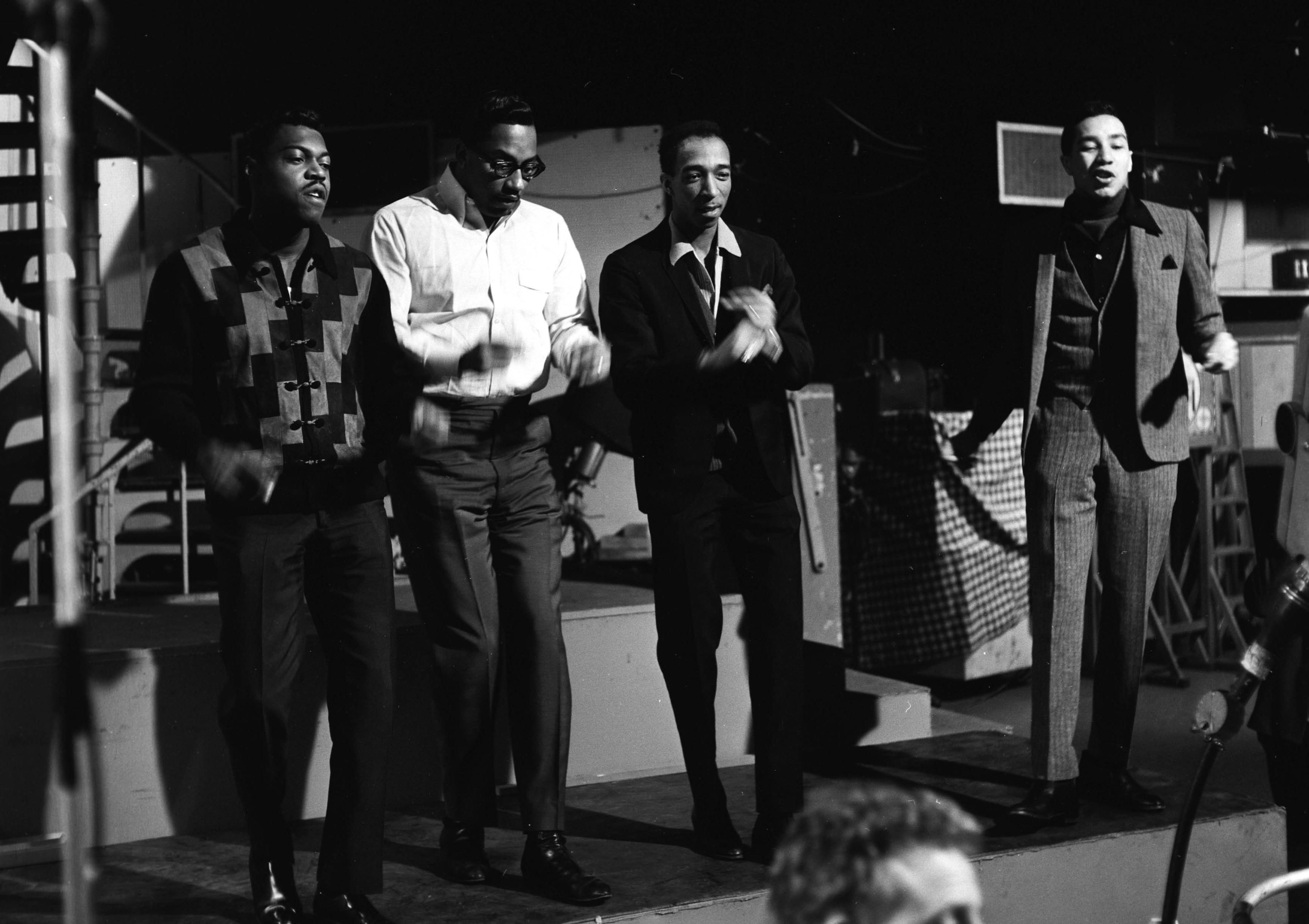 Platz 32: Smokey Robinson and the Miracles

Bob Seger über Smokey Robinson and the Miracles: Ich ging ganz oft zu den Mot...