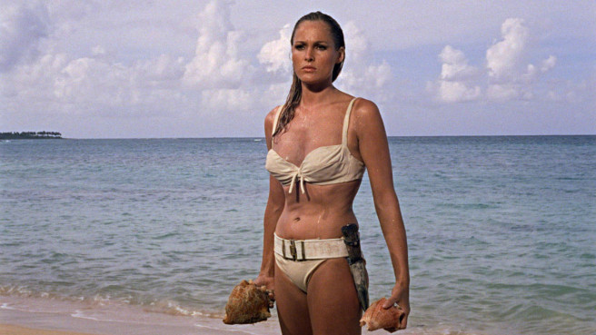 Bond-Girl Ursula Andress rechnet mit 007-Machern ab