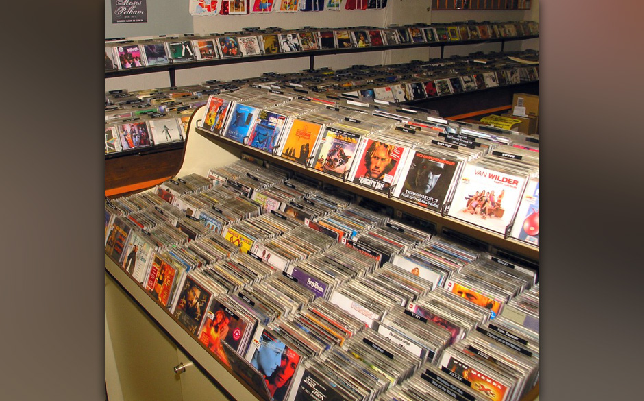 Kontakt: Telefon: 06722 - 65 65
E-Mail: mail@plattenstuebchen.de
Web: www.plattenstuebchen.amm.de