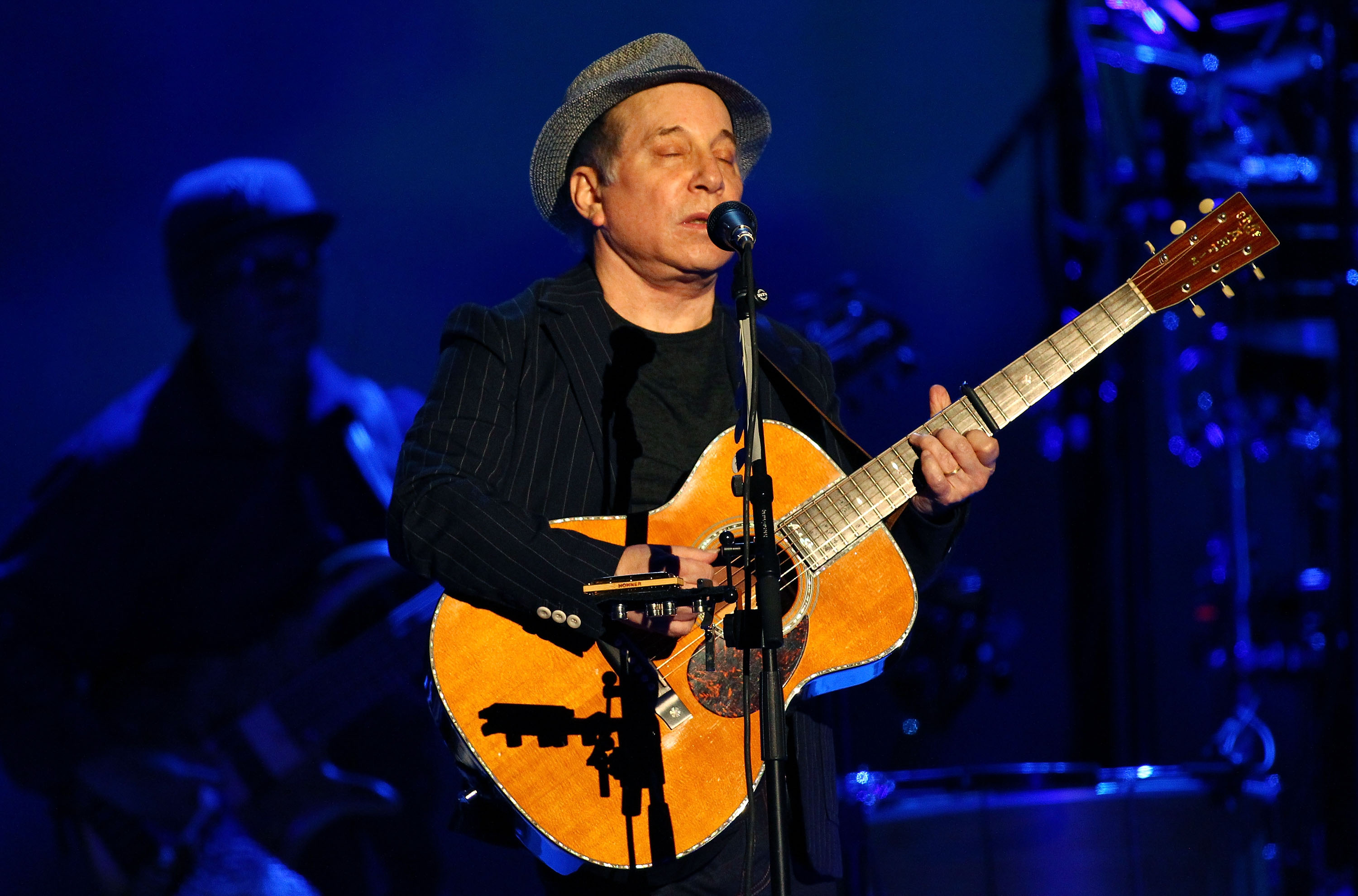 93. Paul Simon. Kathy’s Song – Simon and Garfunkel, 1966. Paul Simon schrieb diesen Song im Sommer 1965 für seine Fre...