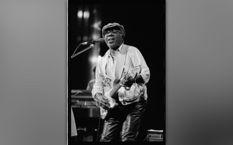 Der Backbeat kündet bereits von den neuen Sounds, die aus Jamaica herbeiwehen, und das subtile, flüssige Solo schraubt s...