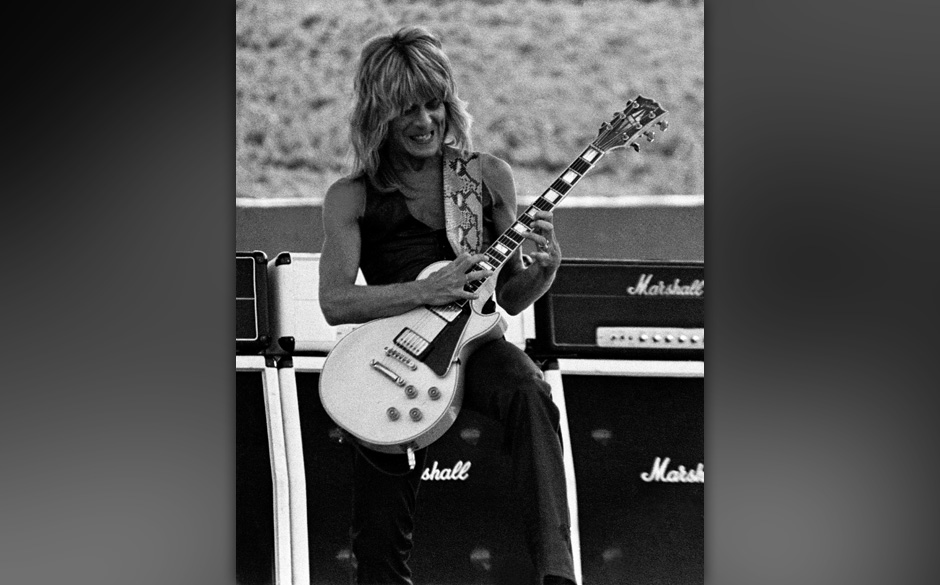 36. Randy Rhoads. Crazy Train – Ozzy Osbourne, 1981. Der klassisch ausgebildete Randy Rhoads, Sohn zweier Musiklehrer, s...