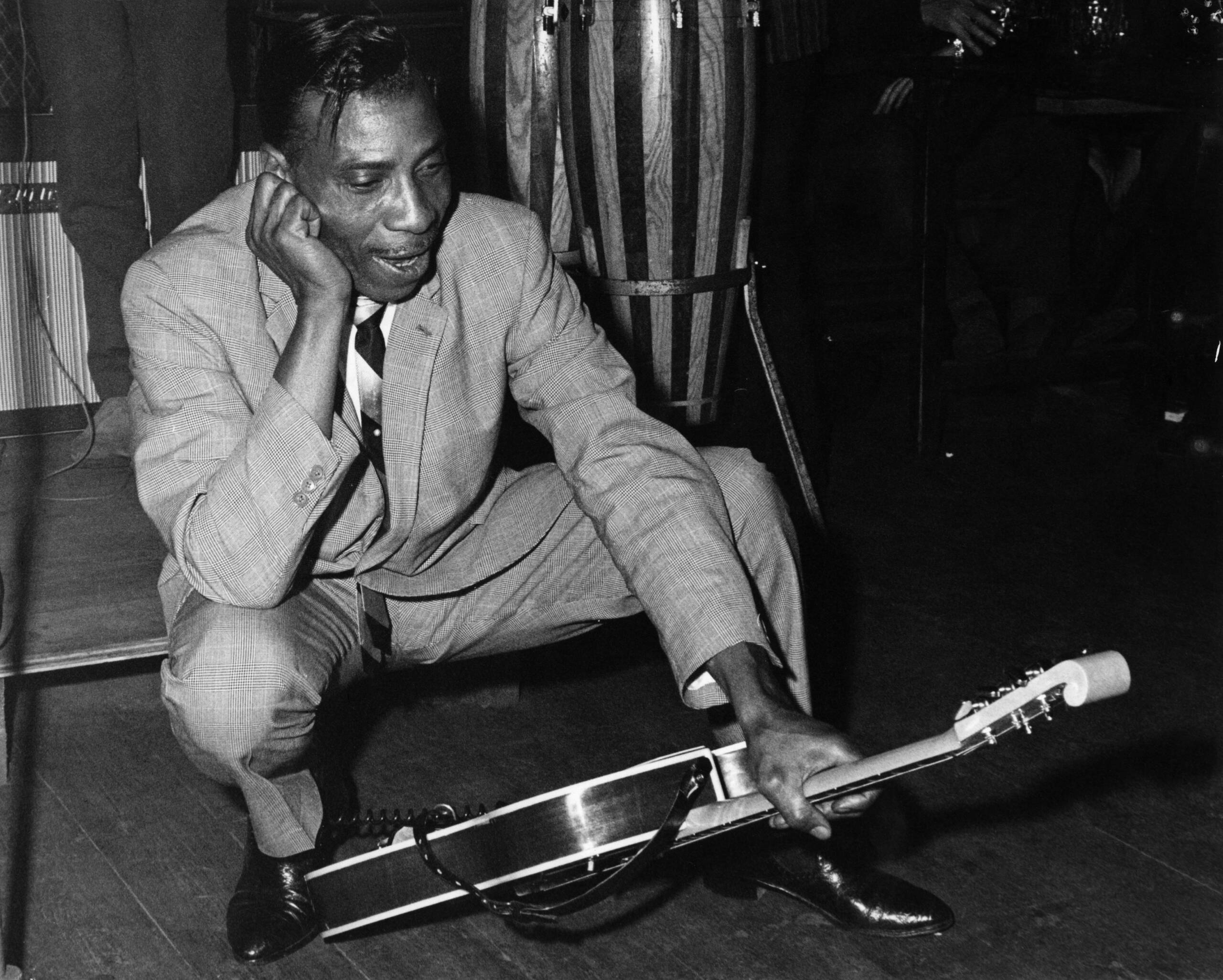 67. Call It Stormy Monday (But Tuesday Is Just as Bad) – T-Bone Walker, 1947. Dieser Gigant war wohl der erste Mensch, d...