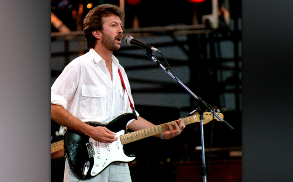 2. Eric Clapton. Crossroads – Cream, 1968. Eric Clapton beschrieb die Musik von Cream als „urtümlichen und modernen B...