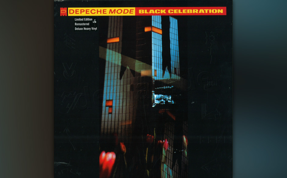 38. Black Celebration. Im Gegensatz zur Singleauskopplung „Stripped“ glänzt der Titelsong aus dem Frühjahr 1986 nich...
