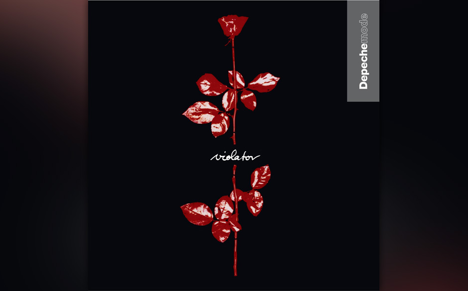 33. Blue Dress. "Something so trivial / makes me a happier man". Zwischen dem Sirenenton des Synthis und Gores Flanger-Ef...