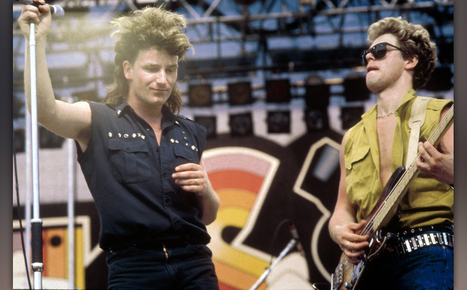 Photo of Adam CLAYTON and U2 and BONO