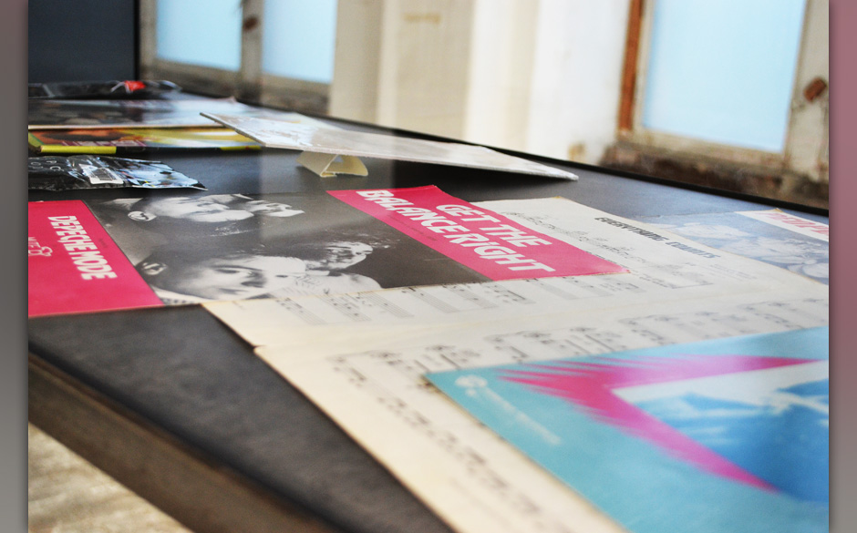 Noten und Promo-Flyer