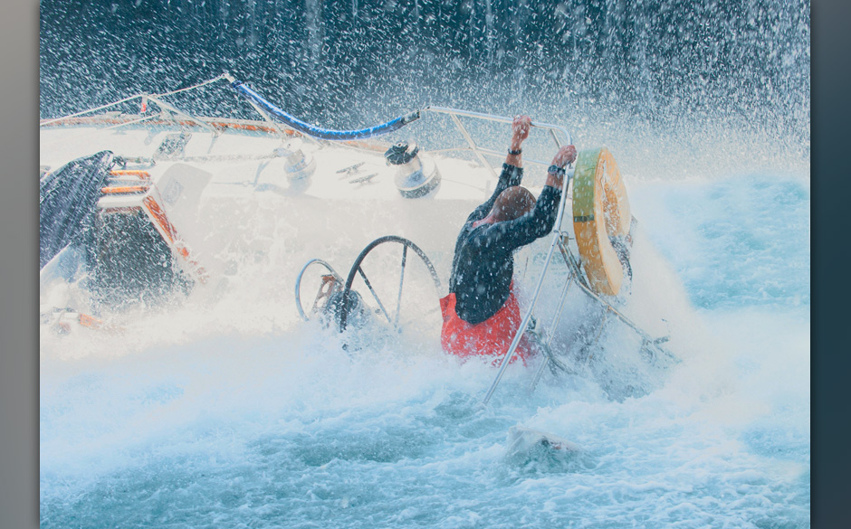 "All Is Lost": Der alte Mann und das Meer. Robert Redford als Segler im Kampf gegen die Gezeiten
