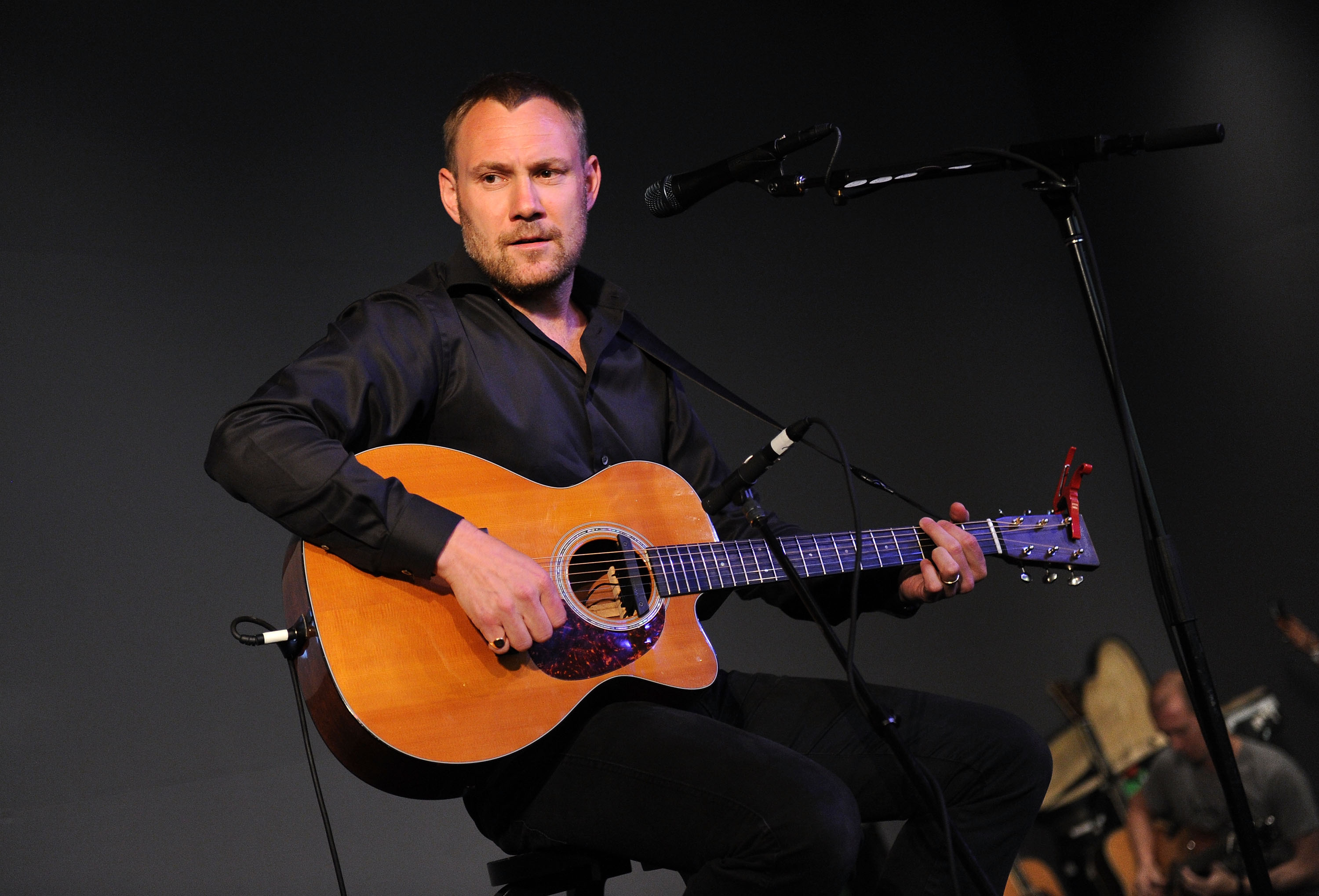 "Babylon" von David Gray, der die CIA wegen des Missbrauchs seiner Musik zu Folterzwecken öffentlich heftig kritisierte.