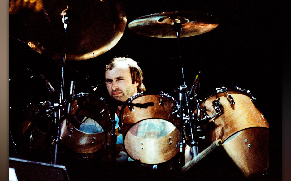 19. Behind The Lines

Der Swing, befeuert durch die Phenix Horns (damals EWF Horns), ist ein von den Genesis-Mitgliedern s...