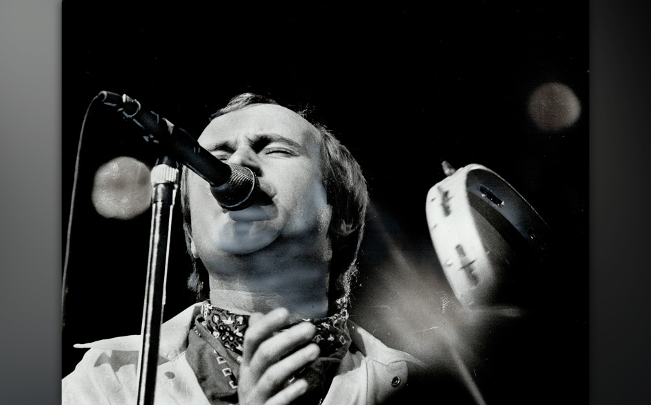 3. I Cannot Believe It's True

Glasklarer Pop-Swing mit Bläsersätzen der Phenix Horns, schwelgerischem Chorgesang und kl...