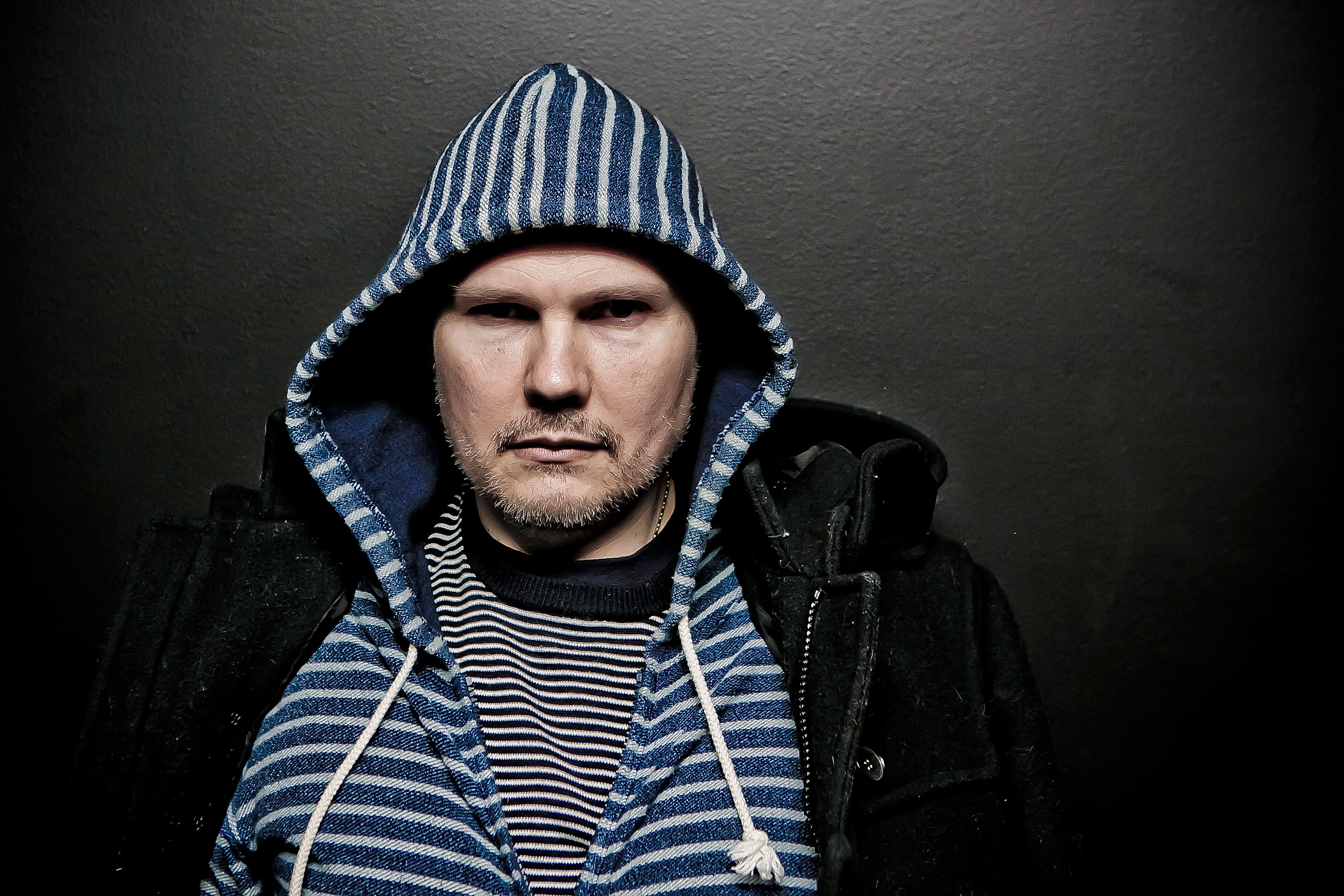 INGLEWOOD, CA - DECEMBER 14:  (EDITOR'S NOTE: This image was processed using digital filters) Billy Corgan of Smashing Pum...