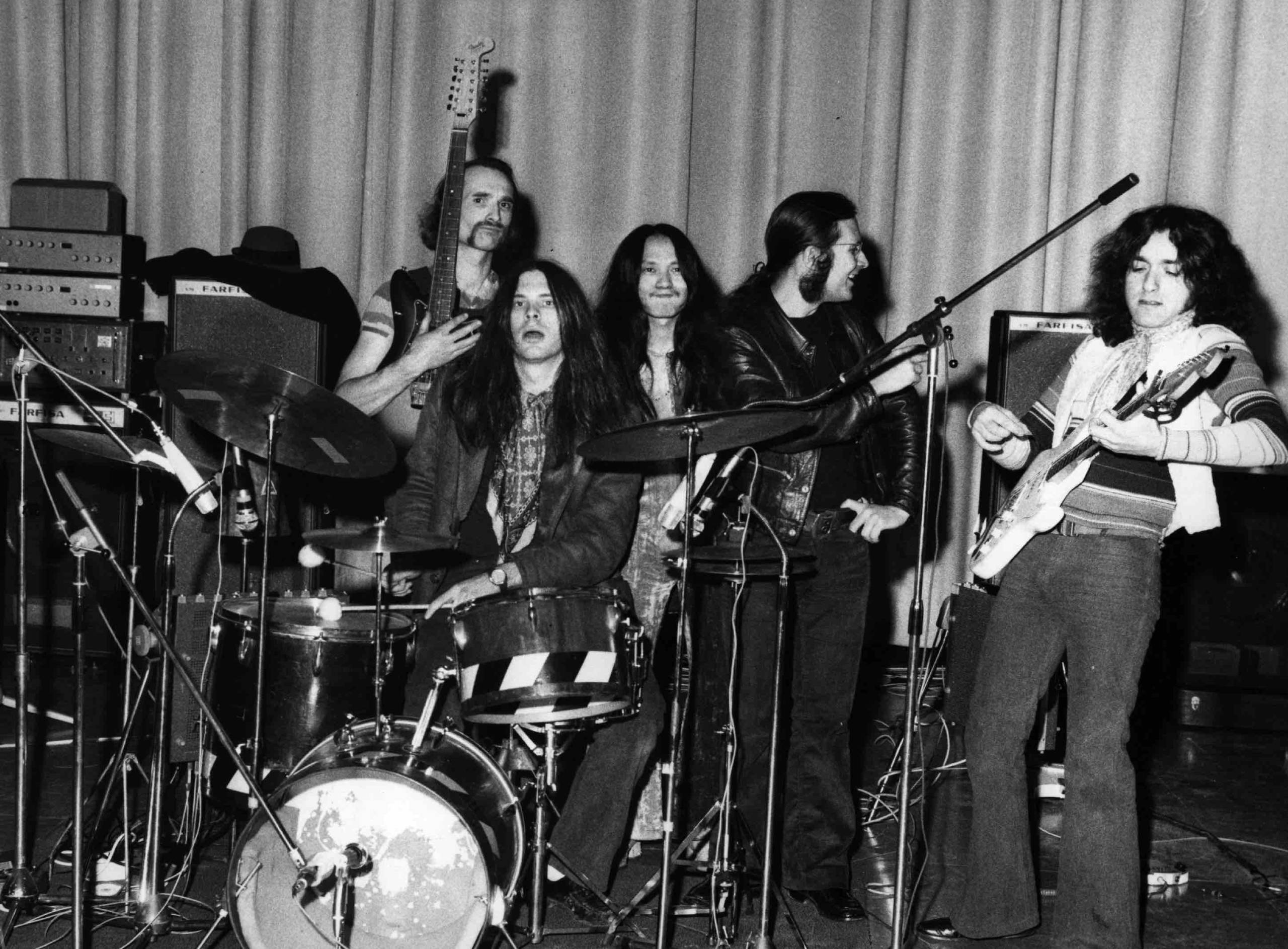 Can: Holger Czukay, Michael Karoli, Damo Suzuki, Irmidt Schmidt und Jaki Leibzeit