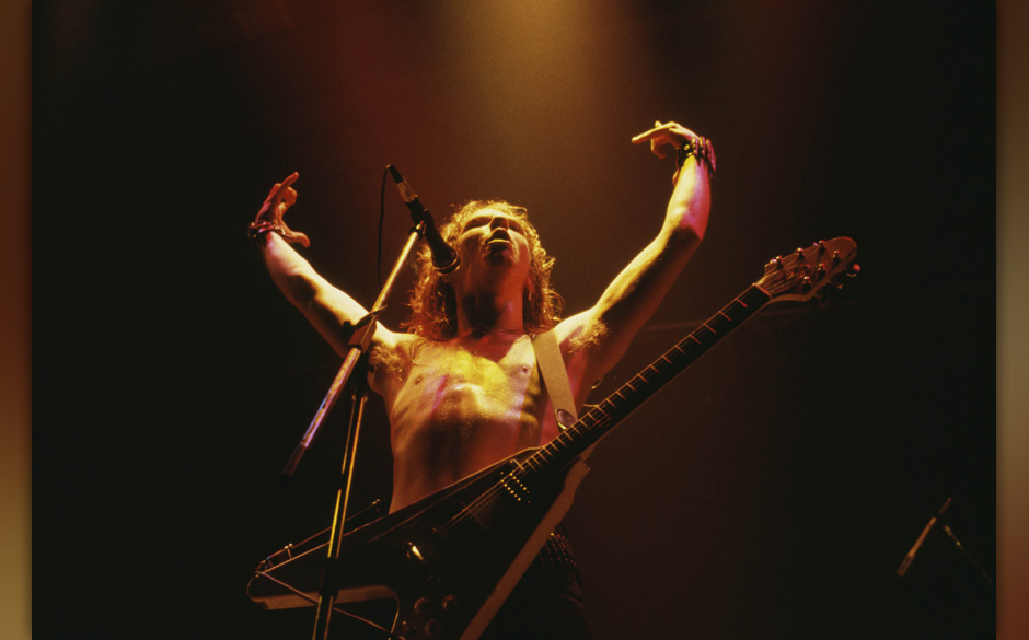 UNSPECIFIED - FEBRUARY 11:  Photo of METALLICA and James HETFIELD; James Hetfield performing on stage,  (Photo by Pete Cro...