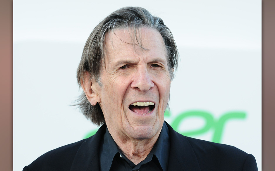 Leonard Nimoy (* 26. März 1931 in Mattapan, Boston, Massachusetts; † 27. Februar 2015 in Bel Air, Los Angeles, Kaliforn...