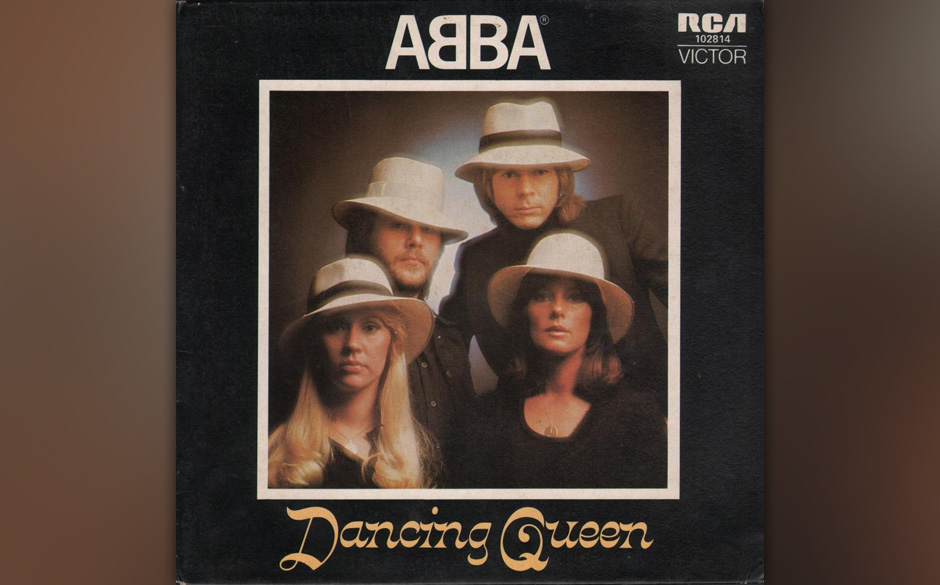 5. "Dancing Queen".

Der Gipfel der ABBA-Adoration. Björn und Benny schrieben das Stück zur Hochzeit von König Gustav m...