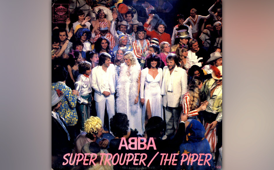 4. "Super Trouper".

Unter der Oberfläche ein Drama. Wie keine zweite Band beherrscht ABBA den Trick,  Glockenspiel-Melod...