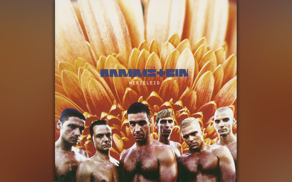 Das Album„Herzeleid“ feiert 25-jähriges Jubiläum und Rammstein zeigt sich ganz nostalgisch.