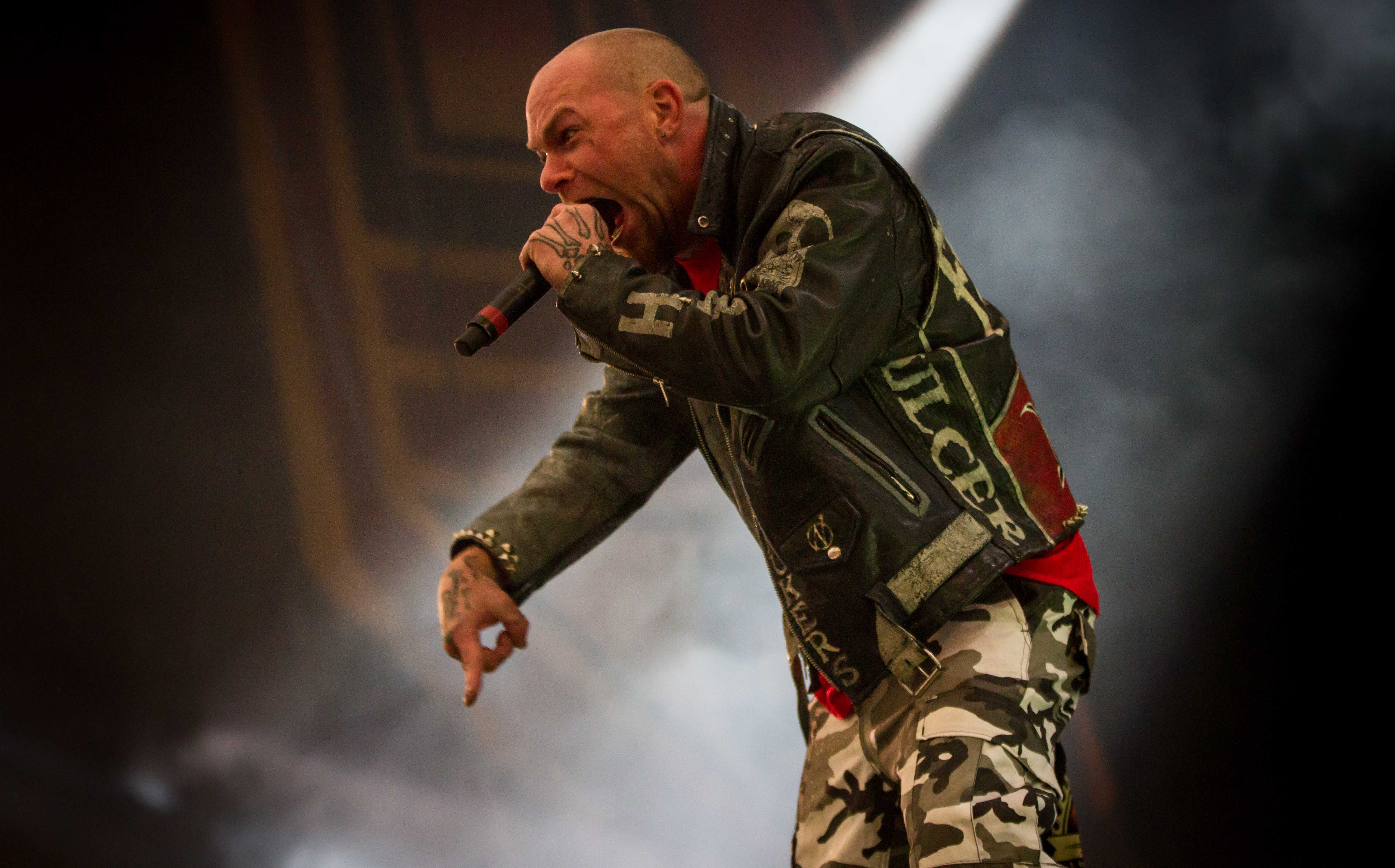 Five Finger Death Punch, Rock im Revier 2015