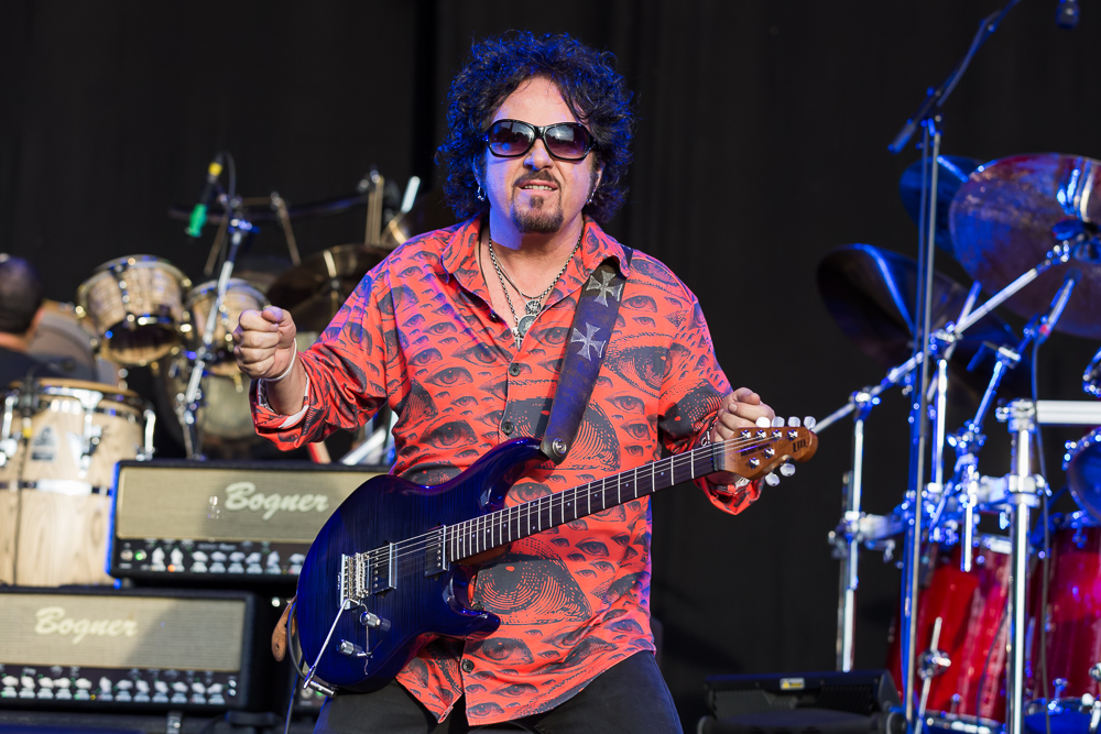 Toto live am 18.06.2015 auf der Burg Abenberg