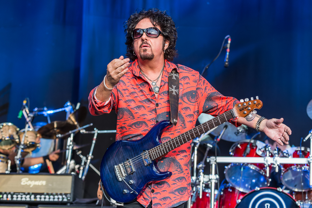 Toto live am 18.06.2015 auf der Burg Abenberg