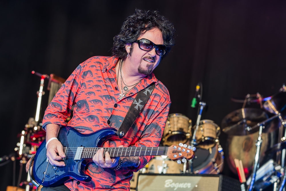 Toto live am 18.06.2015 auf der Burg Abenberg