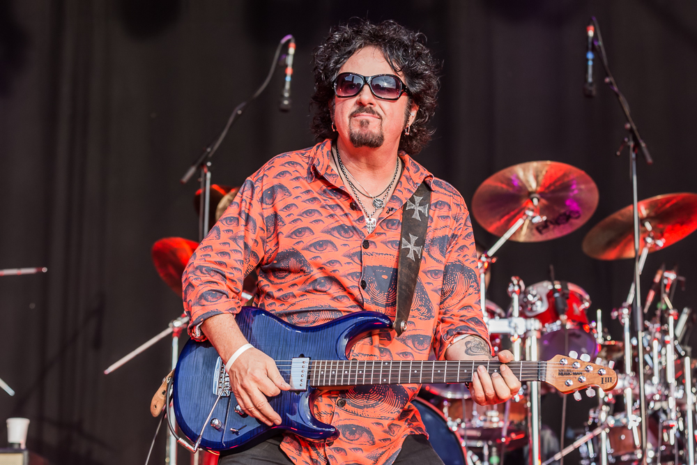 Toto live am 18.06.2015 auf der Burg Abenberg