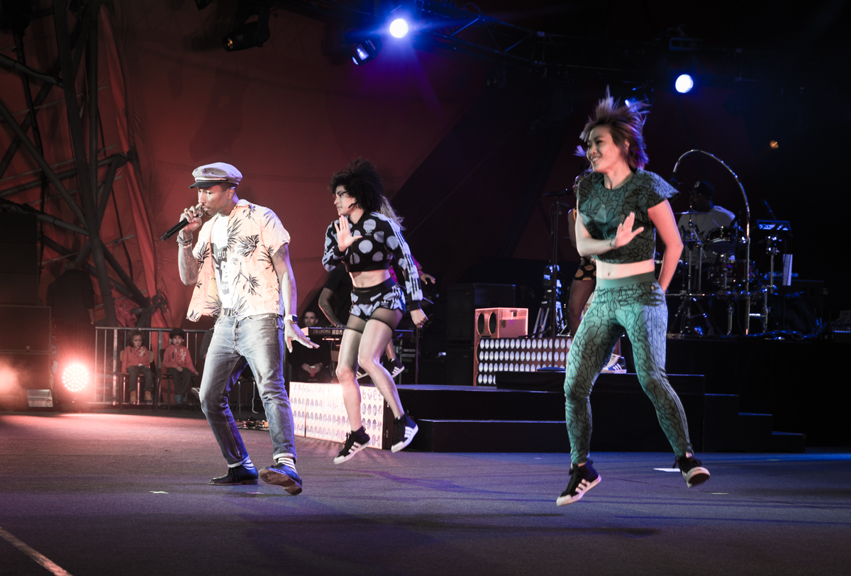 Pharrell Williams live beim Roskilde Festival 2015