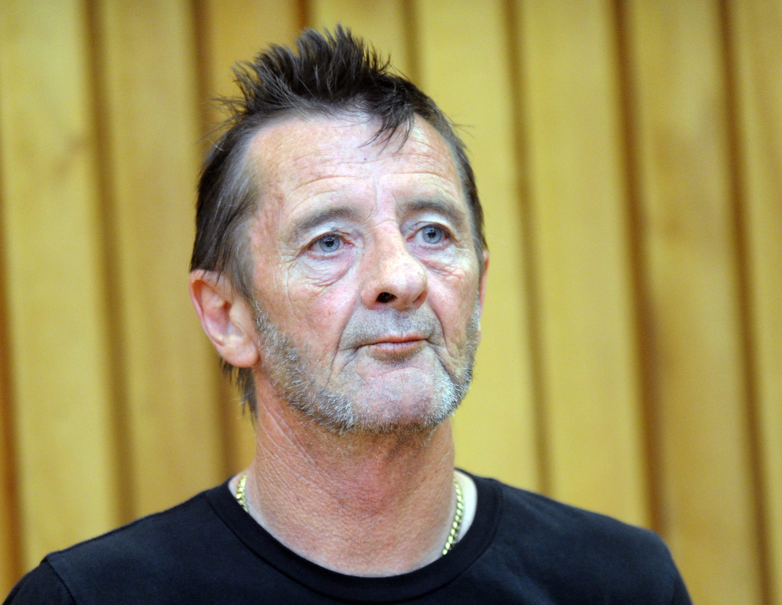 AC/DC-Drummer Phil Rudd wurde wegen Drogenbesitzes und Morddrohungen zu acht Monaten Hausarrest verurteilt