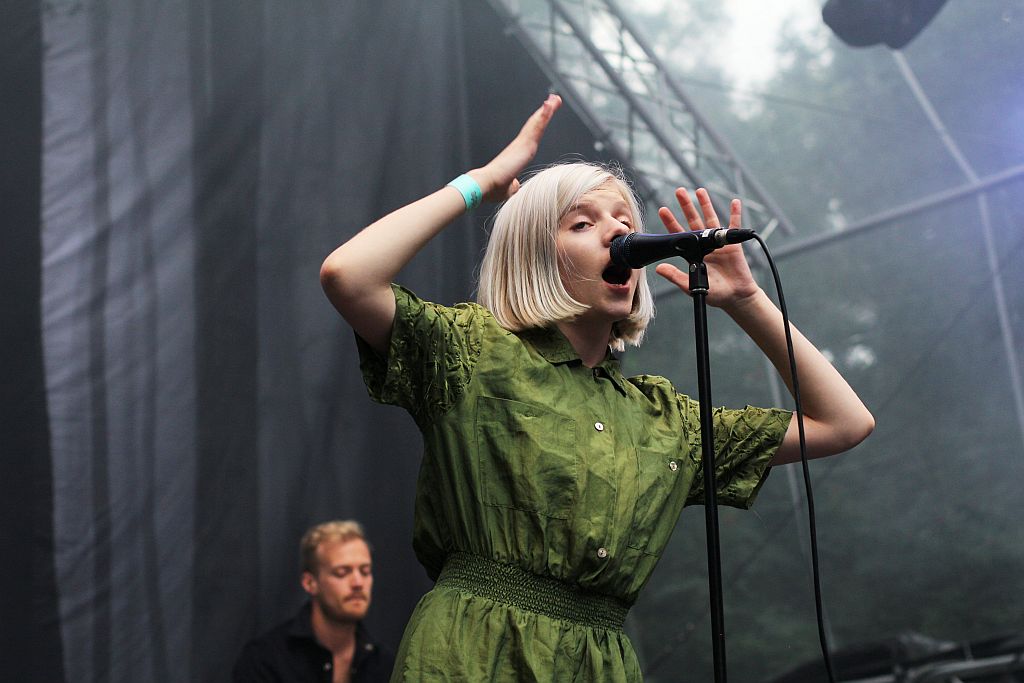 Aurora live beim Appletree Garden Festival