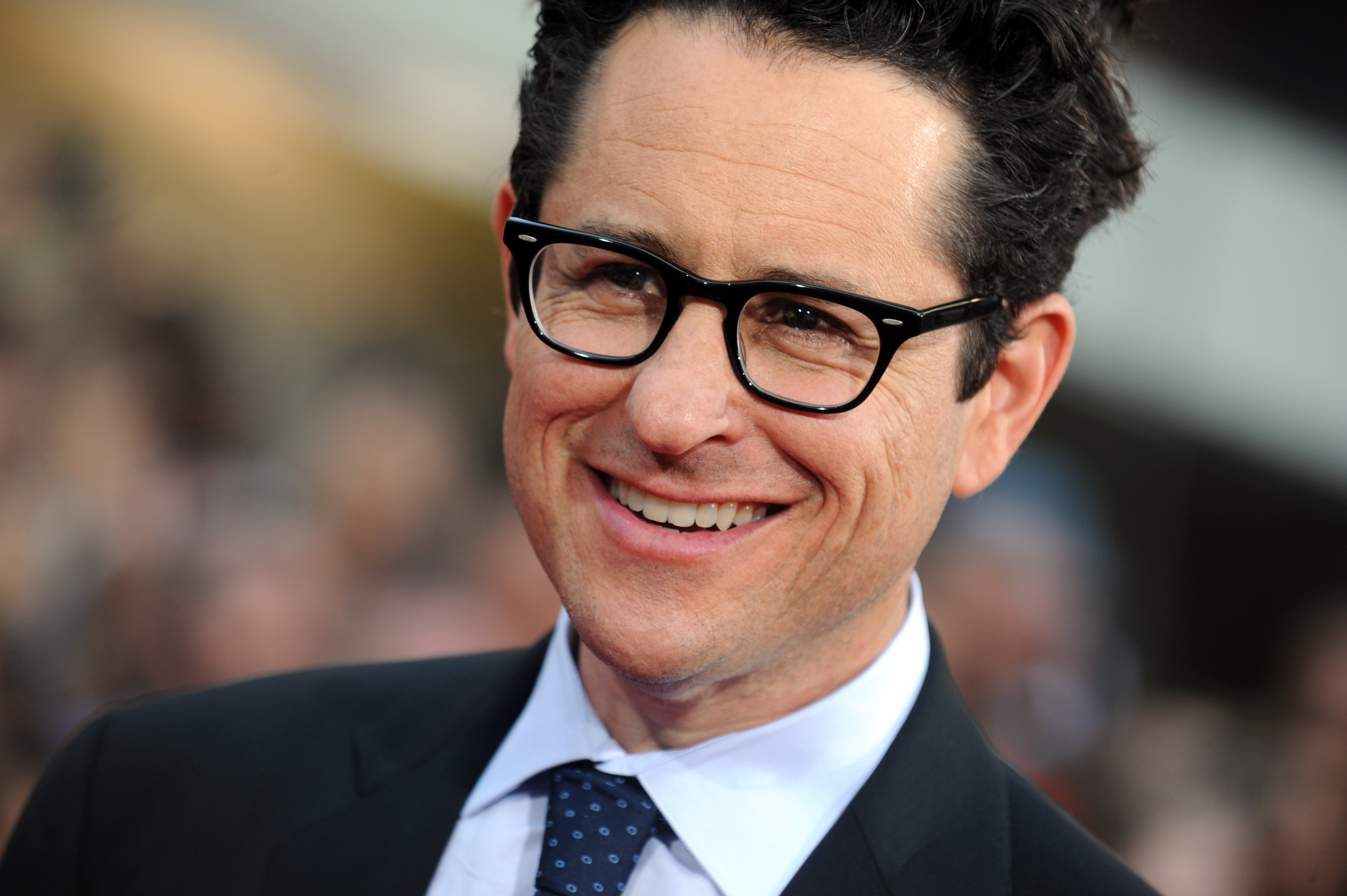J. J. Abrams hat sich bei den Dreharbeiten für "Das Erwachen der Macht" schwer verletzt