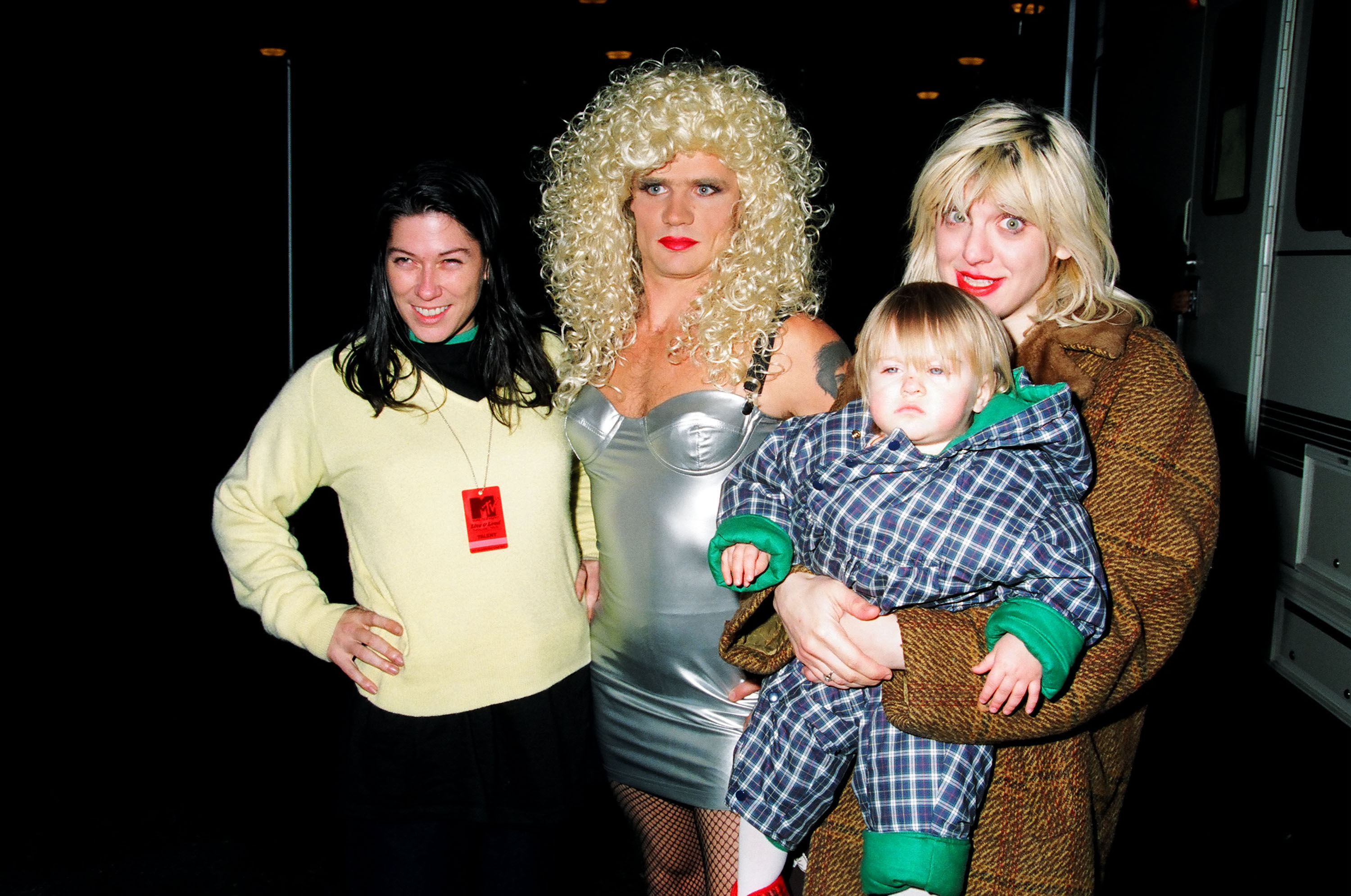 MTV Live and Loud: Nirvana Performs Live - December 1993